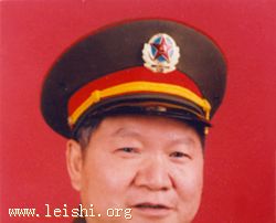 陕西省军区政委雷星平